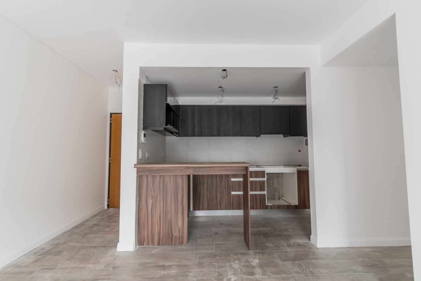 Departamento tres ambientes con patio propio a estrenar- entrega inmediata