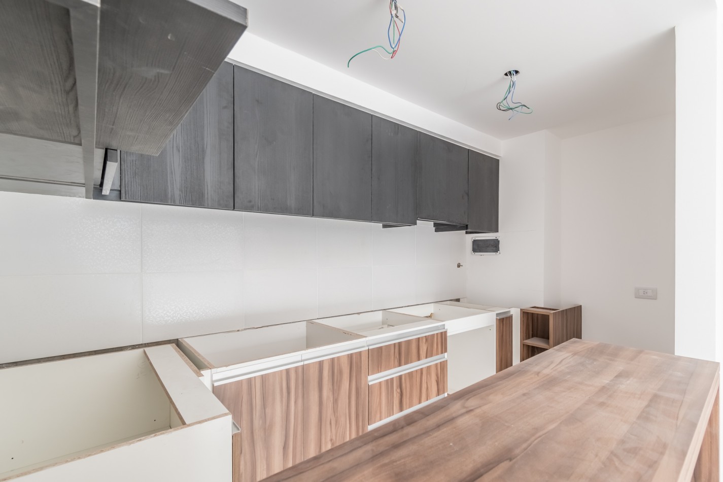 Departamento tres ambientes con patio propio a estrenar- entrega inmediata
