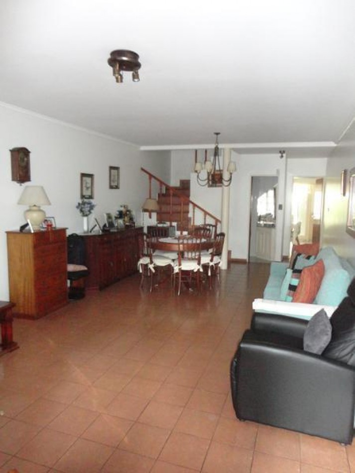 Duplex a metros de Panamericana