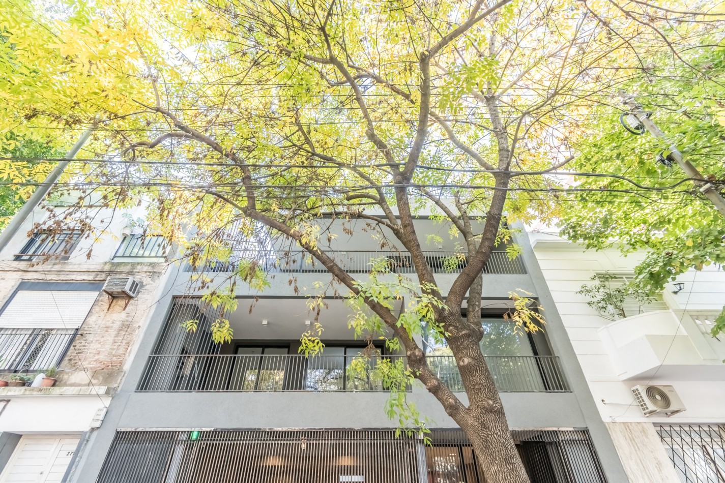 Departamento tres ambientes con patio propio a estrenar- entrega inmediata