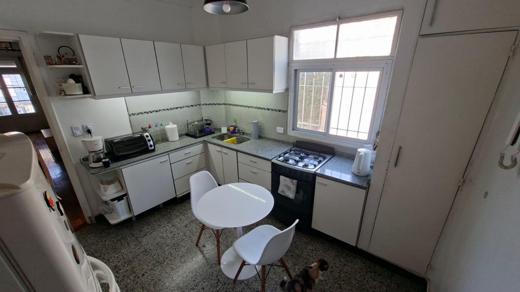 PH con terraza y quincho en Florida Mitre excelente estado