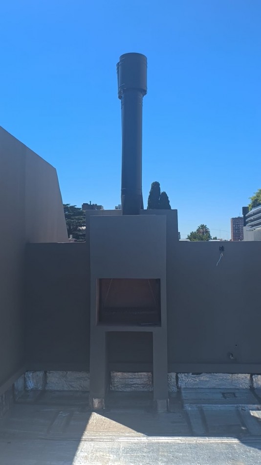Departamento 3 Ambientes con Amplio Balcon, Gran Terraza y Parrilla + Cochera Cubierta