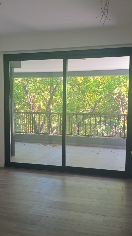 Departamento 3 Ambientes con Amplio Balcon, Gran Terraza y Parrilla + Cochera Cubierta