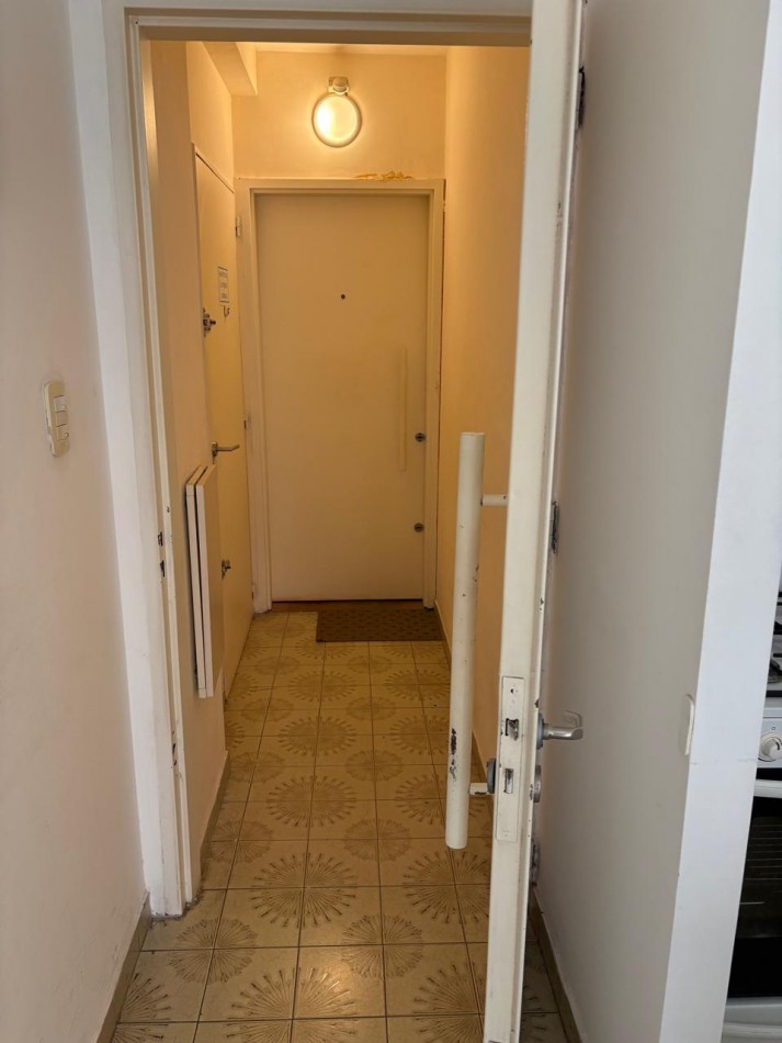 Alquiler Dpto 3 ambientes 1 piso por escalera Florida Mitre SIN EXPENSAS