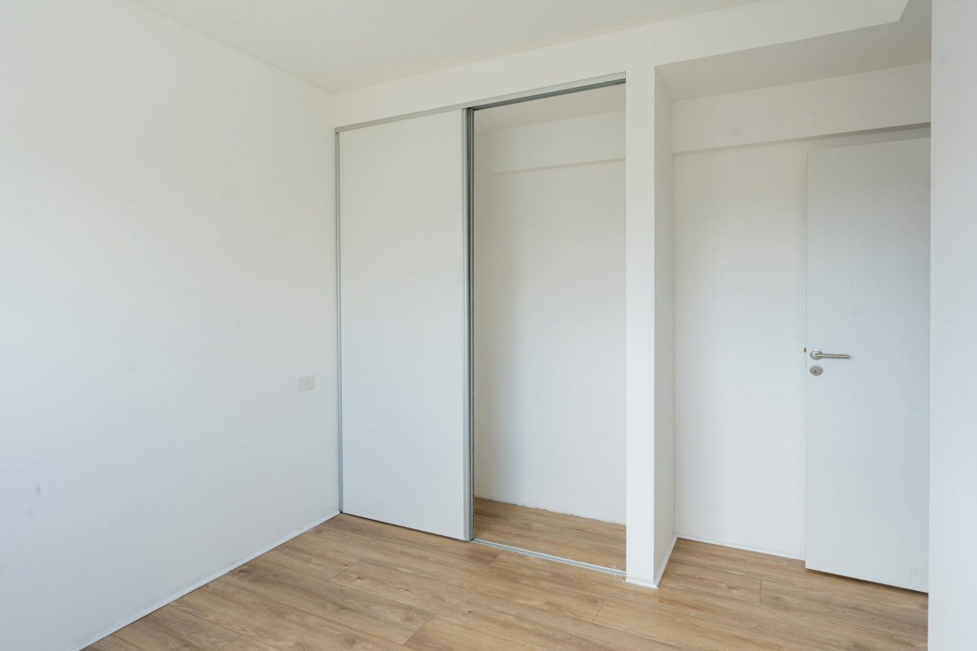 Departamento de tres ambientes en con cochera en venta NO APTO CREDITO