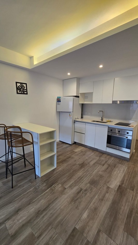 DEPARTAMENTO MONOAMBIENTE EN ALQUILER 