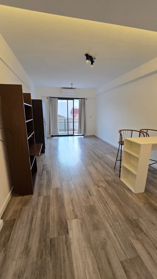 DEPARTAMENTO MONOAMBIENTE EN ALQUILER 