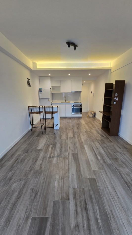 DEPARTAMENTO MONOAMBIENTE EN ALQUILER 